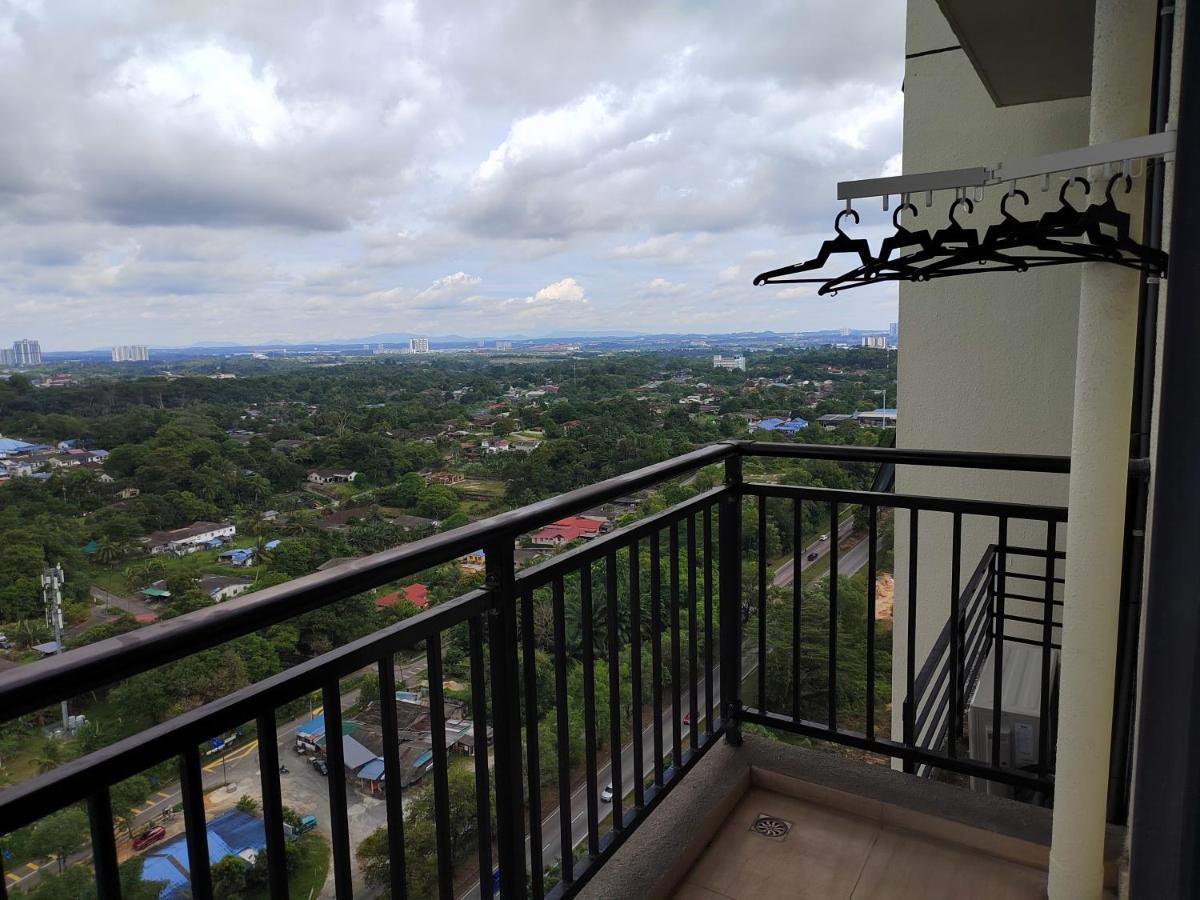 Central Park Homestay Джохор-Бару Экстерьер фото